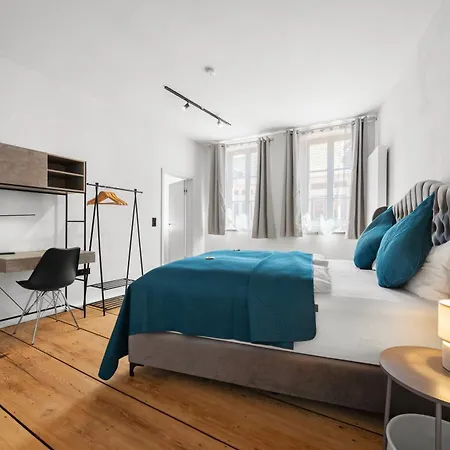 Lit Living - Luxury- Style Boutique *