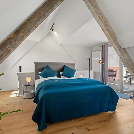 Lit Living - Luxury- Style Boutique Grunstadt