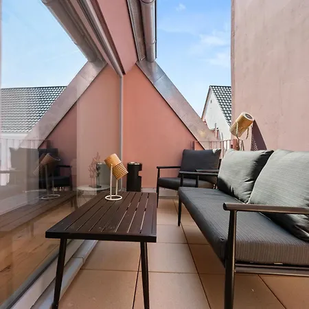 Lit Living - Luxury- Style Boutique Apartment Grunstadt